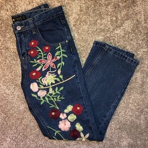 NYMPHE | Floral Embroidered Jeans